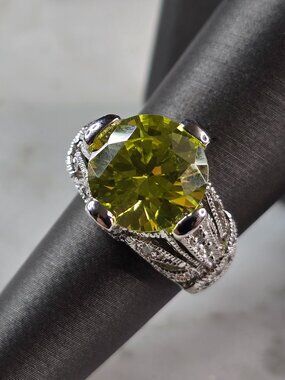 Womens Vintage Estate Sterling Silver Modernist Peridot Ring 8.8g E6748